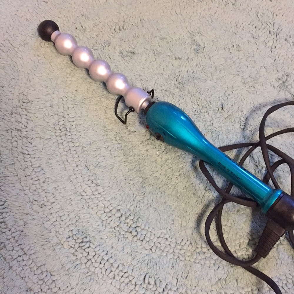 Bed Head Beach Wave Curler